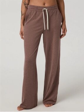 Vuori Halo Essential Wideleg Sweatpants